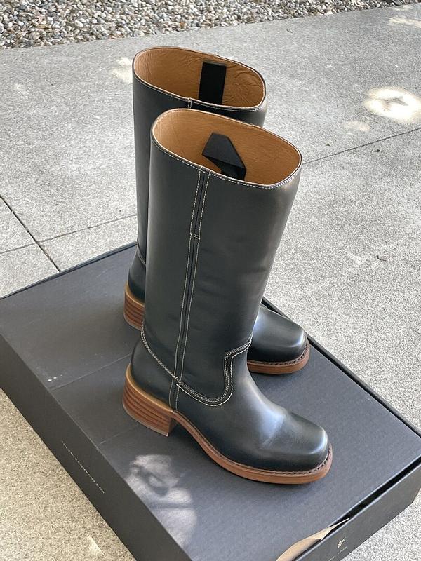 Customer photo for "I bought these boots for"