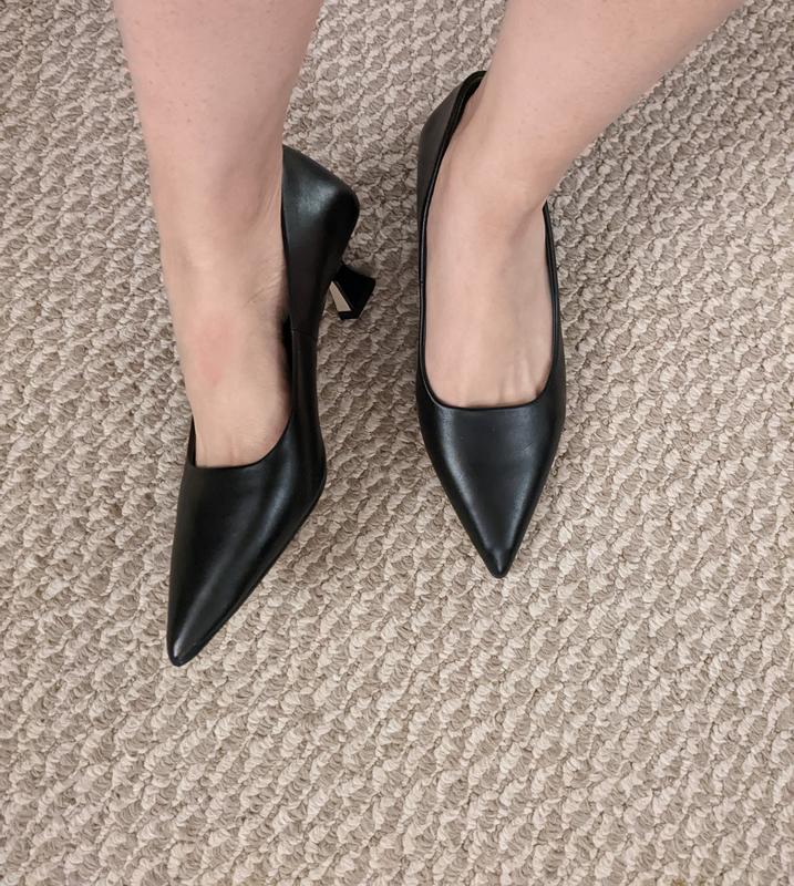 Franco sarto low store heel pumps