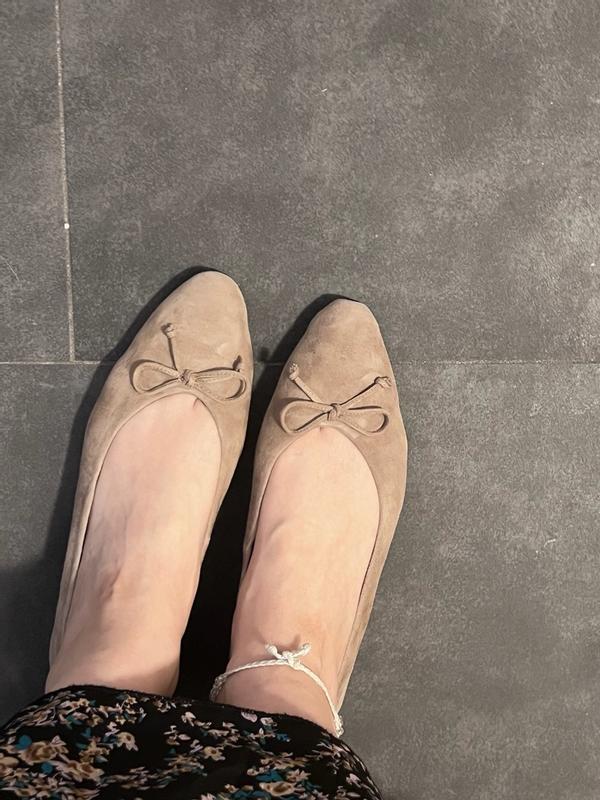 Customer photo for "Beautiful shoe"