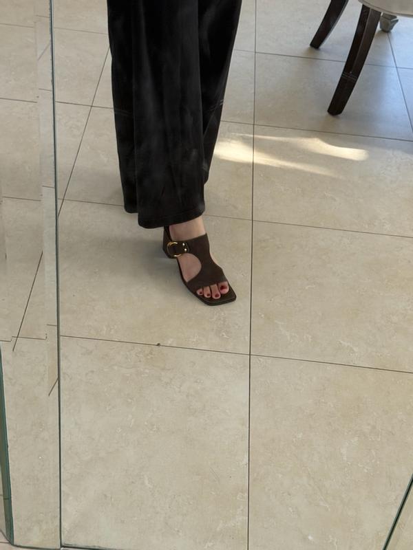 Review Thumbnail Image 1 379558610