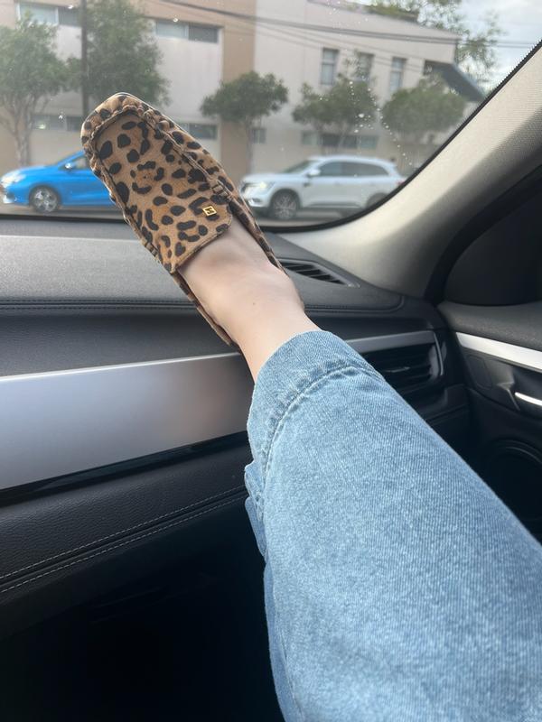 Customer photo for "Comfy and stylish"