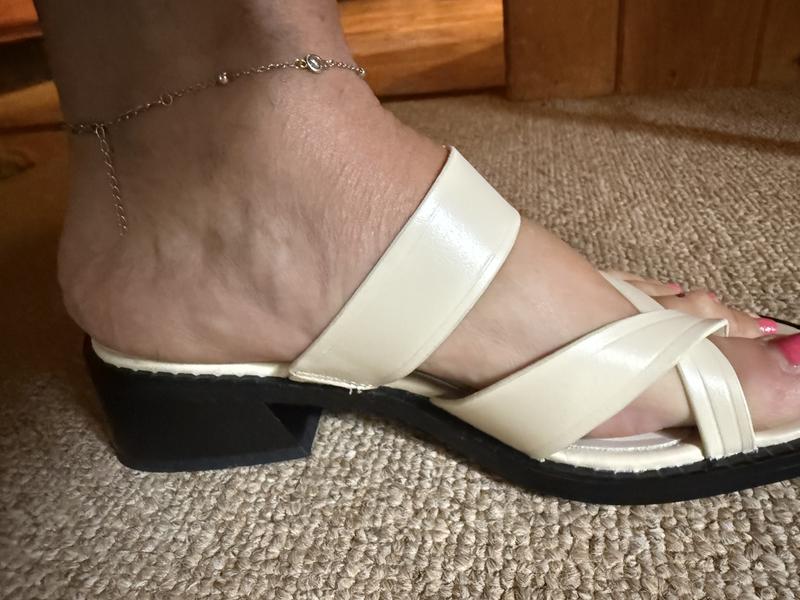 Review Thumbnail Image 0 352529343