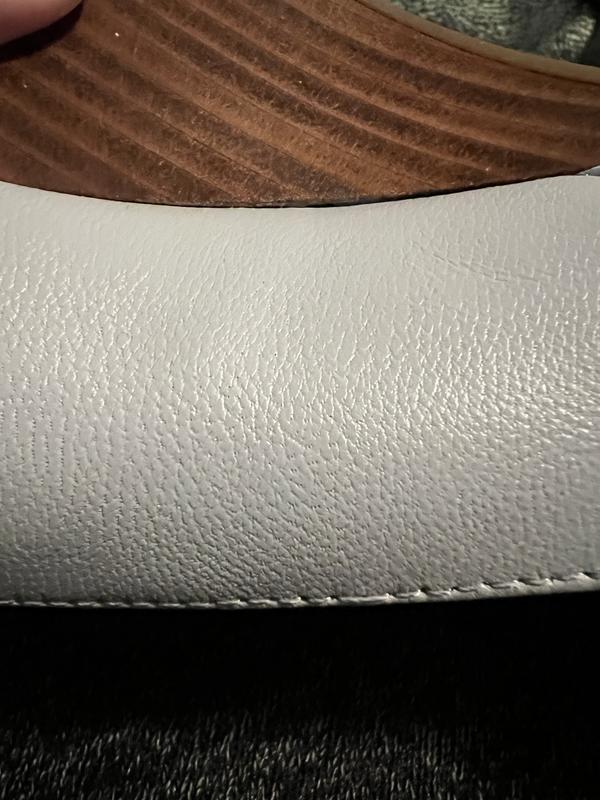 Review Thumbnail Image 0 384605227