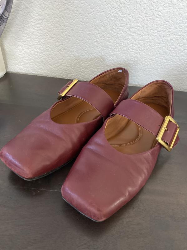 Customer photo for "Soft leather and durable gold buckles"