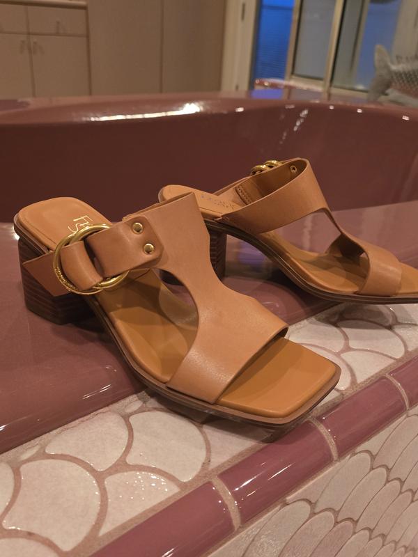 Review Thumbnail Image 0 382279585