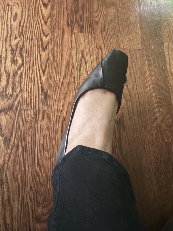 Customer photo for "Beautiful shoes"