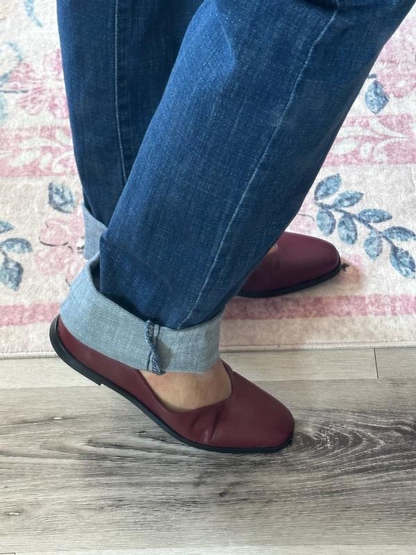 Customer photo for "Such a classy but fun work shoe"