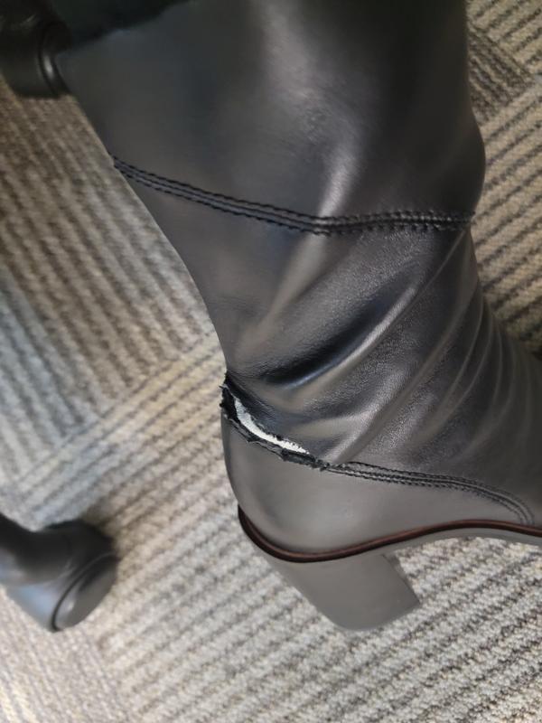 My new Stevie boots 😭
