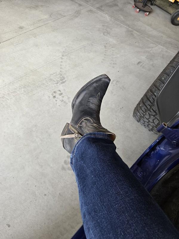 Customer photo for "Wore them a full day"