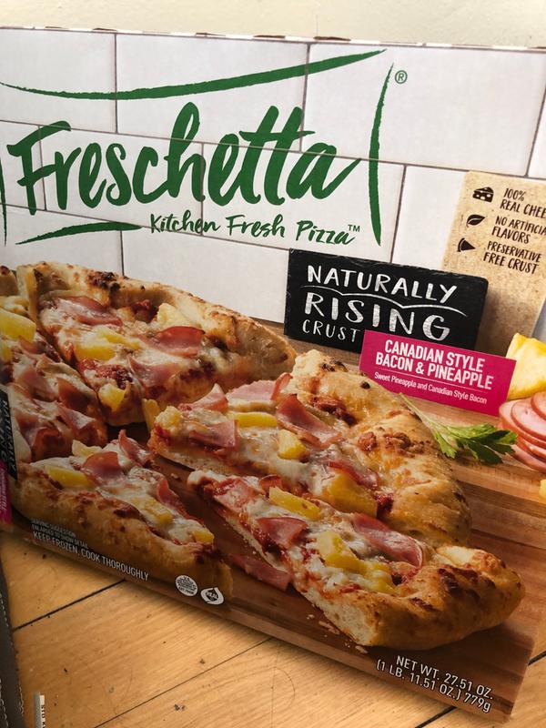 Freschetta Naturally Rising Crust Pizza, Canadian Style Bacon & Pineapple  (Frozen) 27.51 oz 