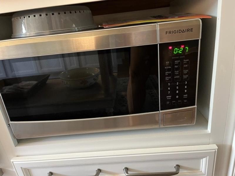 Frigidaire 1.6 cu ft Microwave Stainless – All In Stock Today!