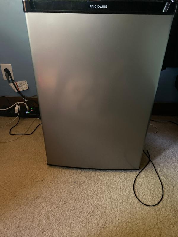 FRIGIDAIRE Compact Refrigerator FFPE4533UM