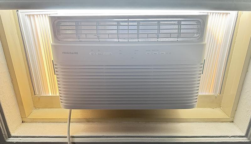 FRIGIDAIRE AC  model: FHWW084TE1