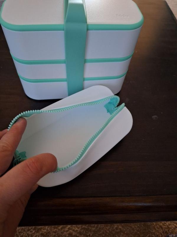 Customer photo for "Awesome portable medicine cabinet!"