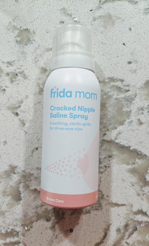  Frida Mom Cracked Nipple Soothing Spray, All-Natural Saline  Spray to Heal Sore, Cracked Breastfeeding Nipples, Spray + Air-Dry, Gentle for Baby + Mom