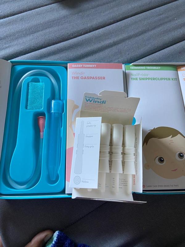  Frida Baby Ultimate Baby Kit  El kit completo de salud y  bienestar del bebé, aseo y dentición : Bebés