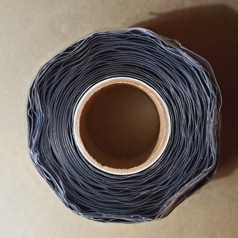 thumbnail image 2 of Duck Brand Wrap-Fix Repair Tape - 1x10 Foot Self-Fusing Silicone Tape, Black 2 of 13