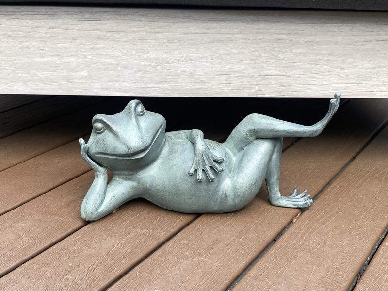 Cheeky Frog Statues