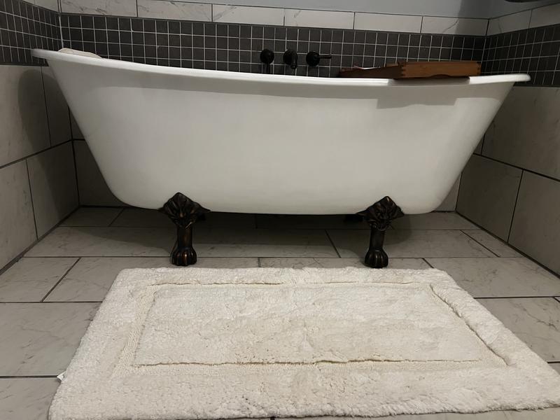 FRONT GATE Small Bath Rug. Grey (Graphite). 21” x 34”. Orig. $59. NEW.