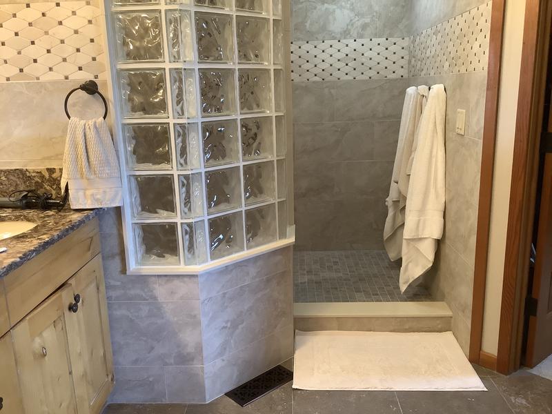 NIP Frontgate perfect bath mat in Tuscan gold 27x 55