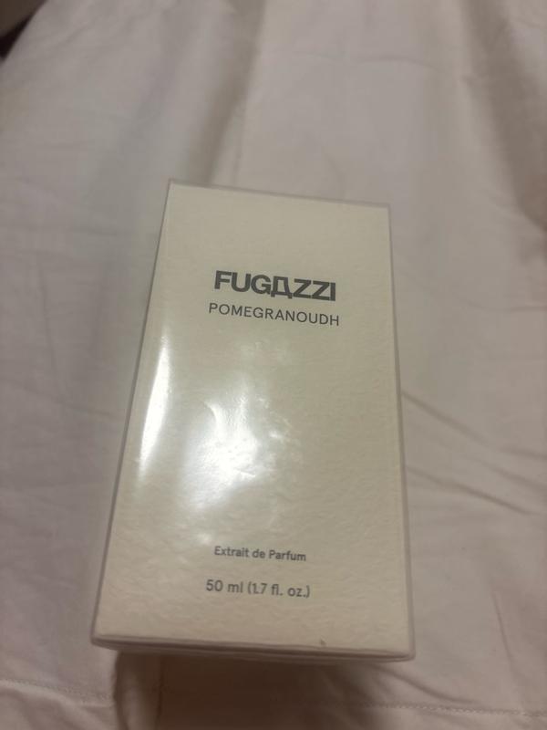 Customer photo for "Fruity perfume"