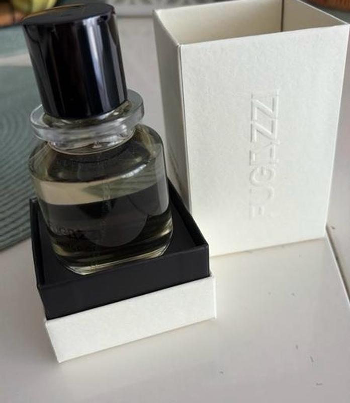 Customer photo for "Long lasting scent"