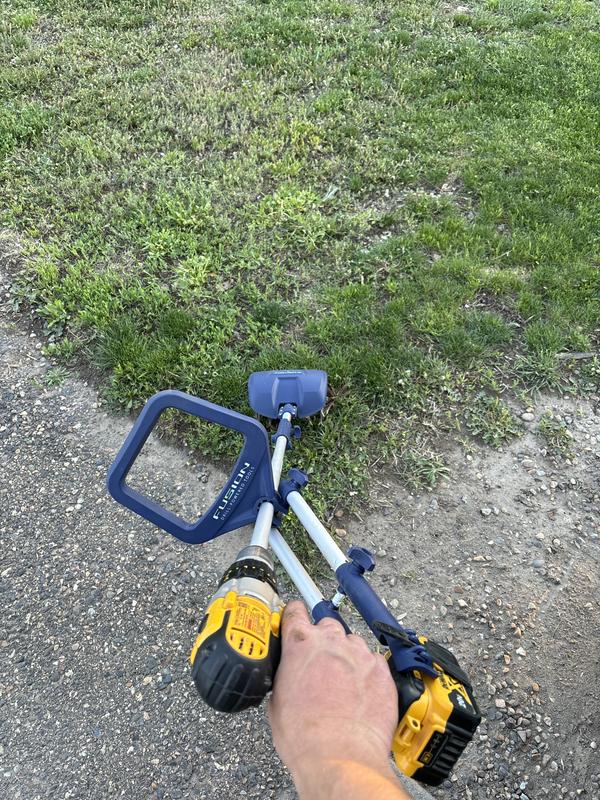 Drill twists on shank