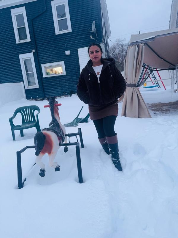 Review Thumbnail Image 0 380577801