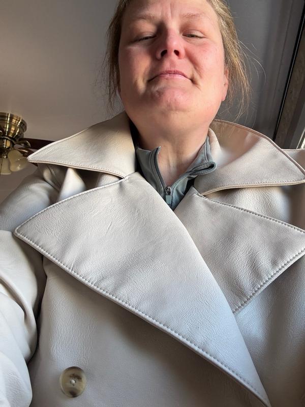 Review Thumbnail Image 0 383729825