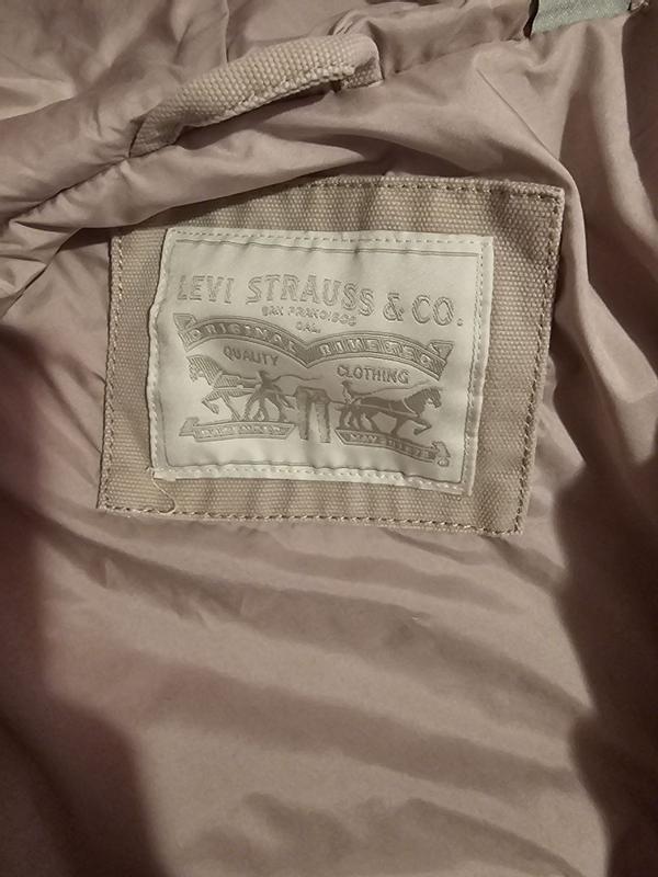 Customer carousel item 9.