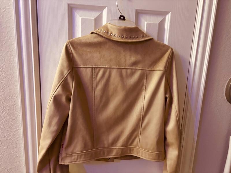 Review Thumbnail Image 1 381071933