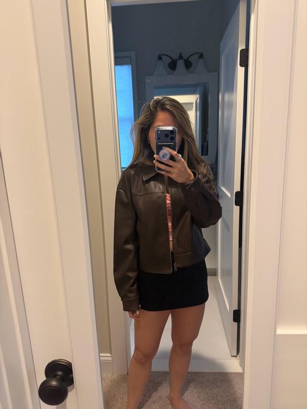 Customer carousel item 11.