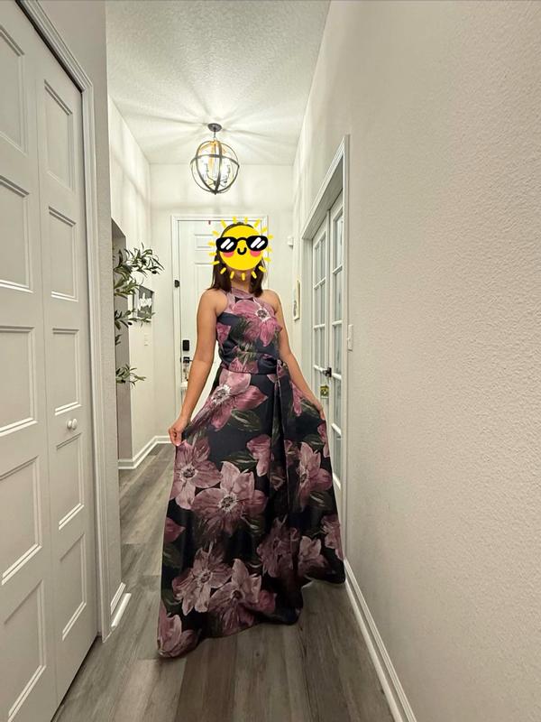 Customer photo for "Love the dress"