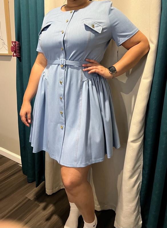 Customer carousel item 12.