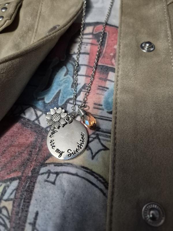 Review Thumbnail Image 0 379257983