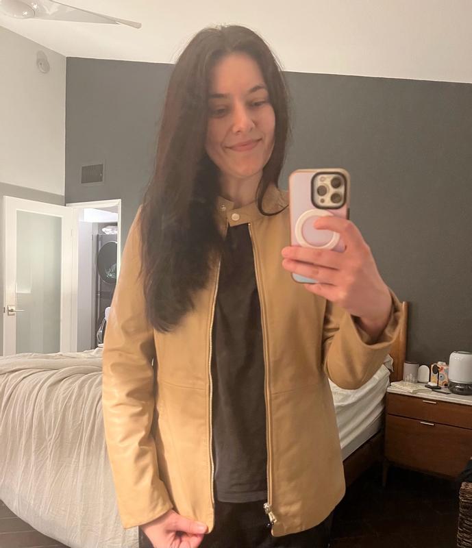 Customer carousel item 11.