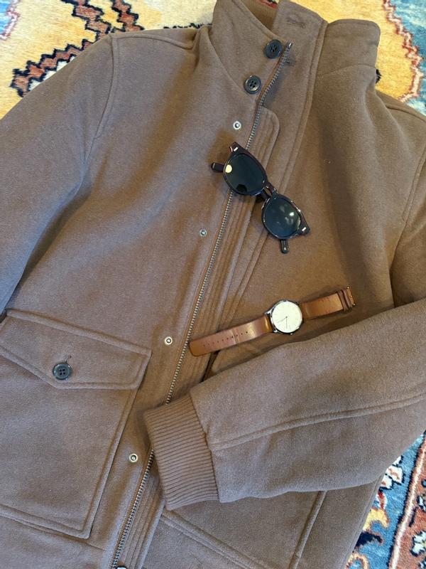 Customer carousel item 1.