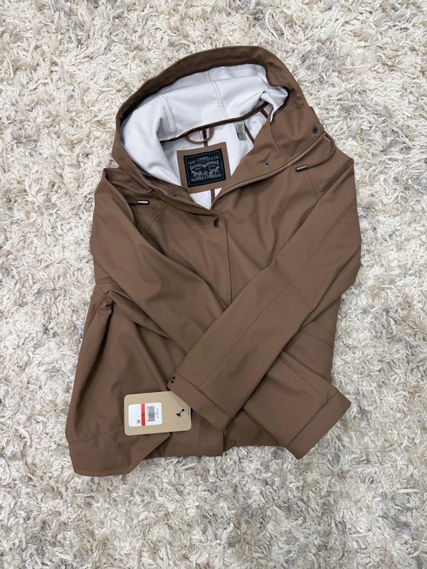 Customer carousel item 13.