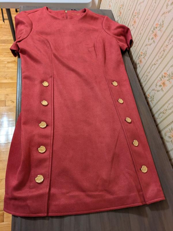 Customer carousel item 11.