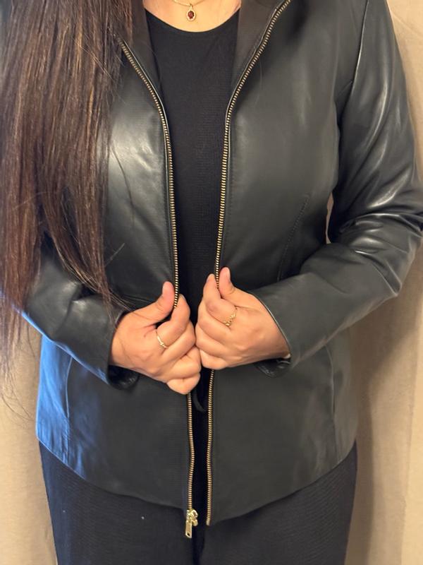 Customer carousel item 10.