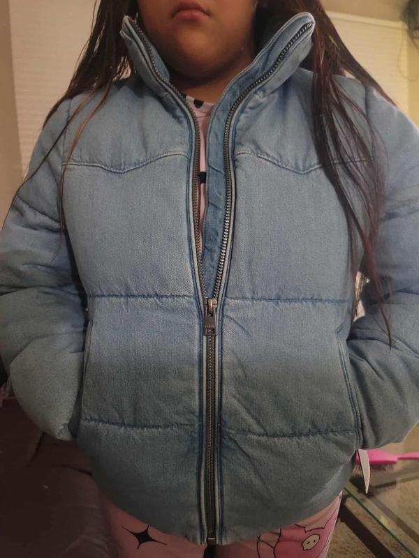 Review Thumbnail Image 0 359355777