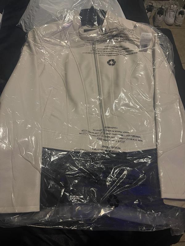 Review Thumbnail Image 0 380221372