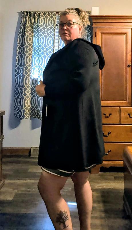 Customer photo for "A cozy well-made coat perfect for a winter day"