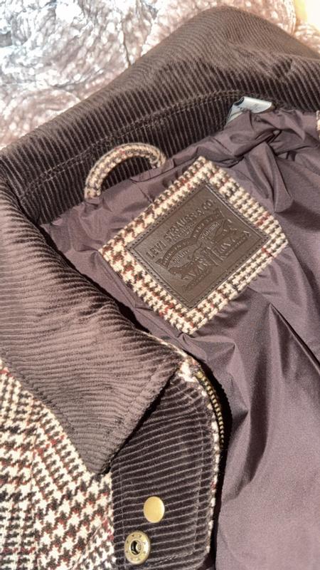 Customer carousel item 5.