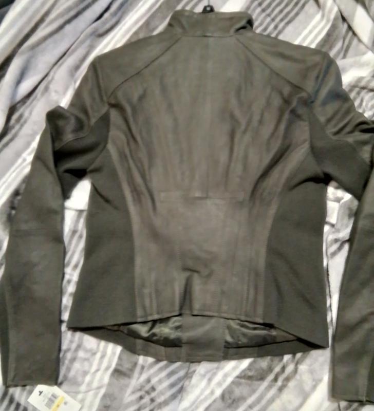 Nicely Tailored Back