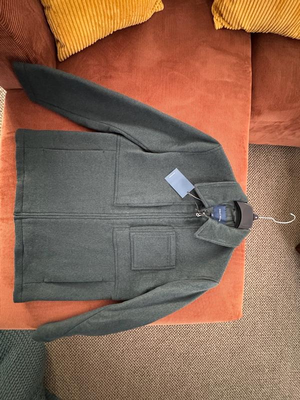 Review Thumbnail Image 1 379872553