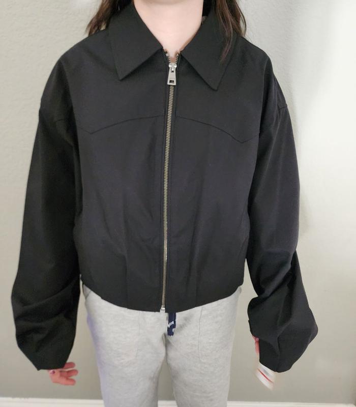 Customer carousel item 12.