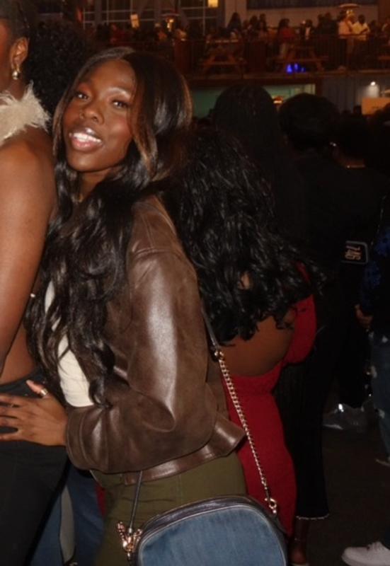 Review Thumbnail Image 0 383367943