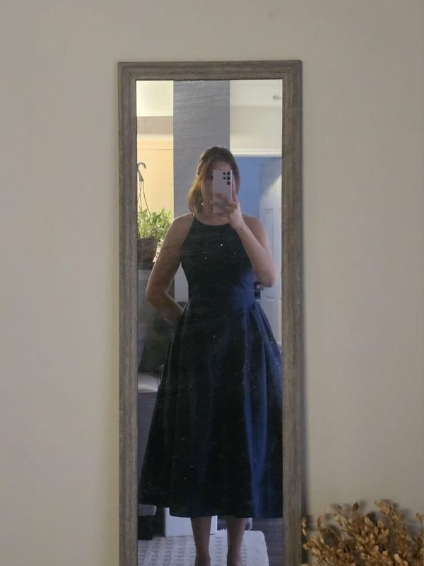 Customer photo for "Nice formal dress with pockets!"