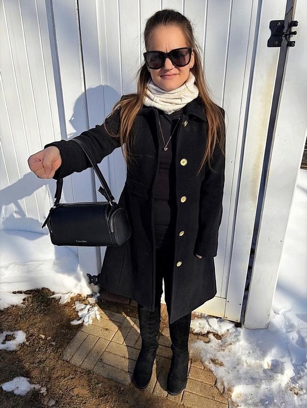 Customer carousel item 8.